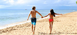 Maui honeymoon for couple.