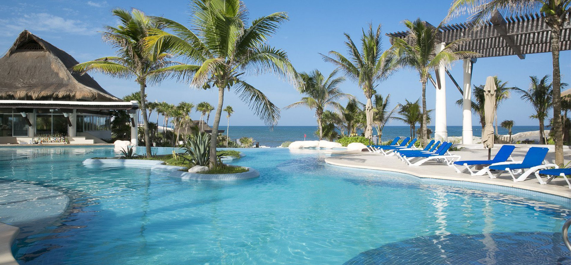 Tulum all-inclusive adults only resort palmtree.