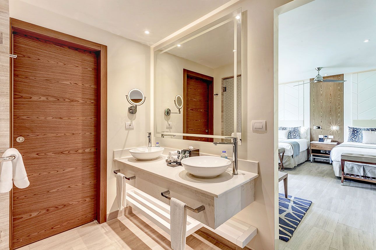 Luxury Junior Suite(Diamond Club)-bathroom.