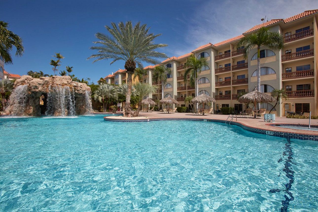 Eagle Aruba Resort & Casino pool.
