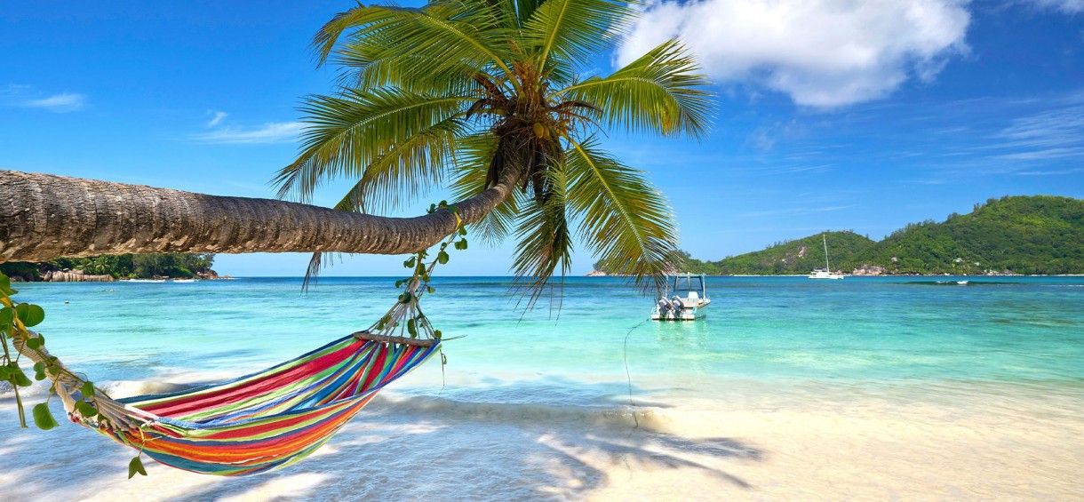 Bermuda vs Bahamas Is Bermuda or Bahamas Better for You?