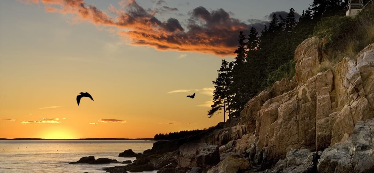 Best Maine Hotels with Jacuzzi in Room in 2024