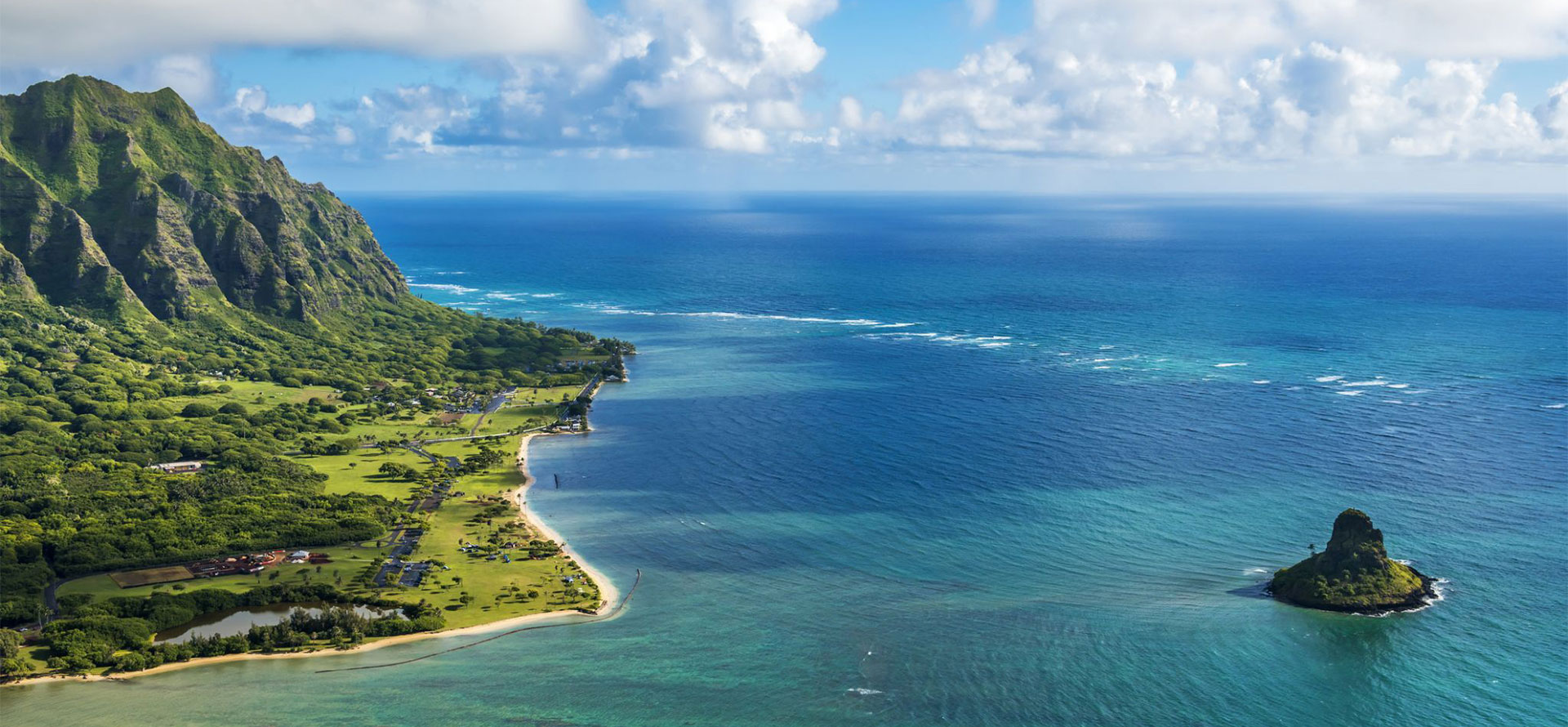 Bahamas vs hawaii landscape.