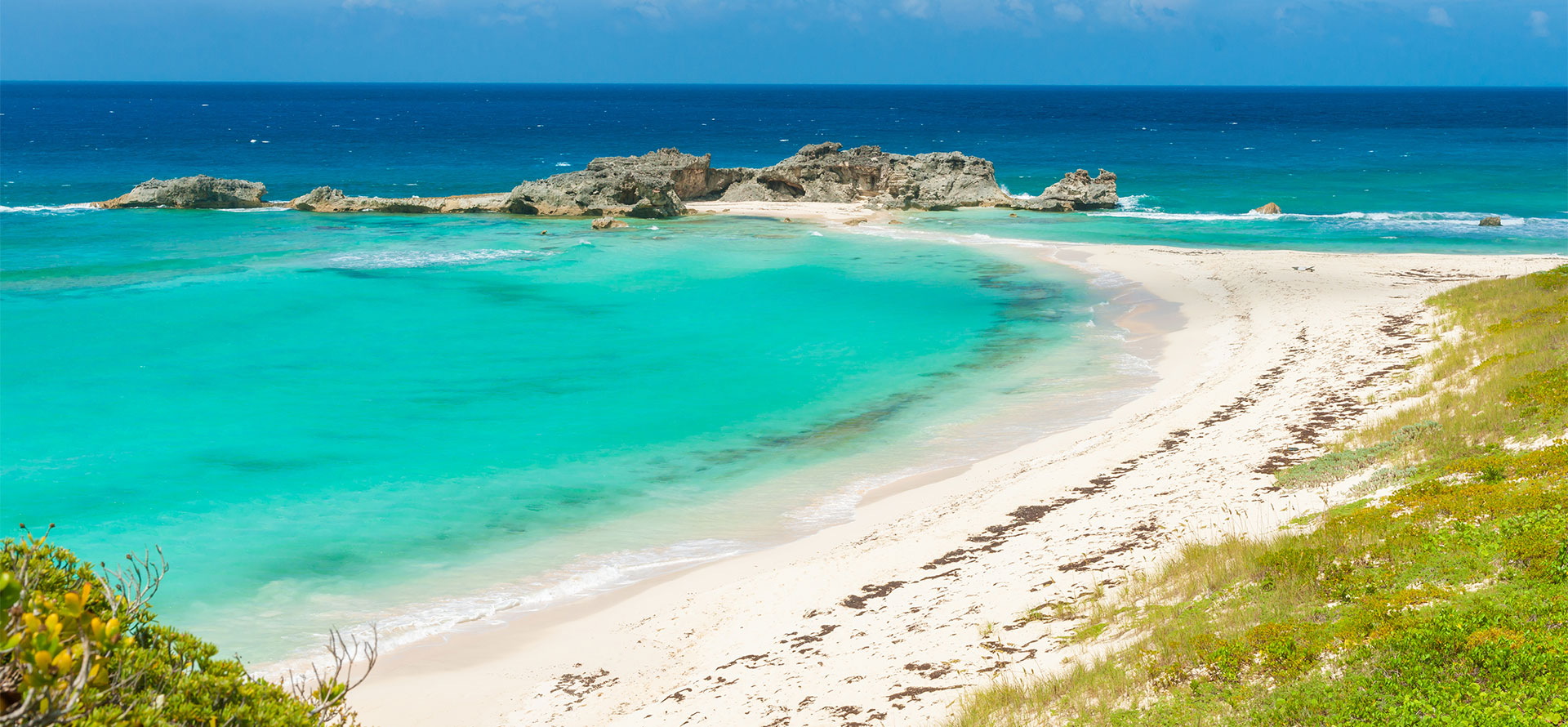 Caribbean vs bahamas beautiful beach.