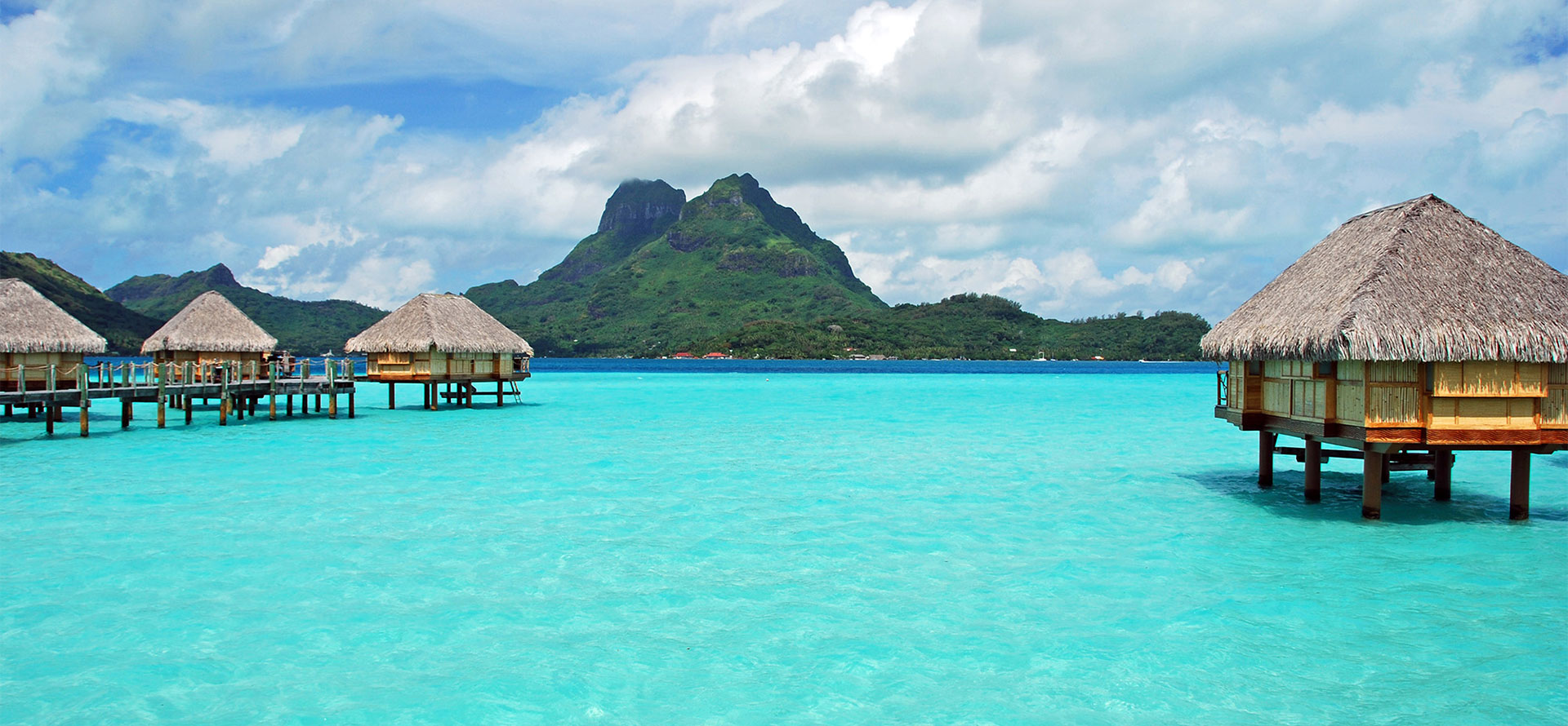 Fiji vs bora bora beautiful water.