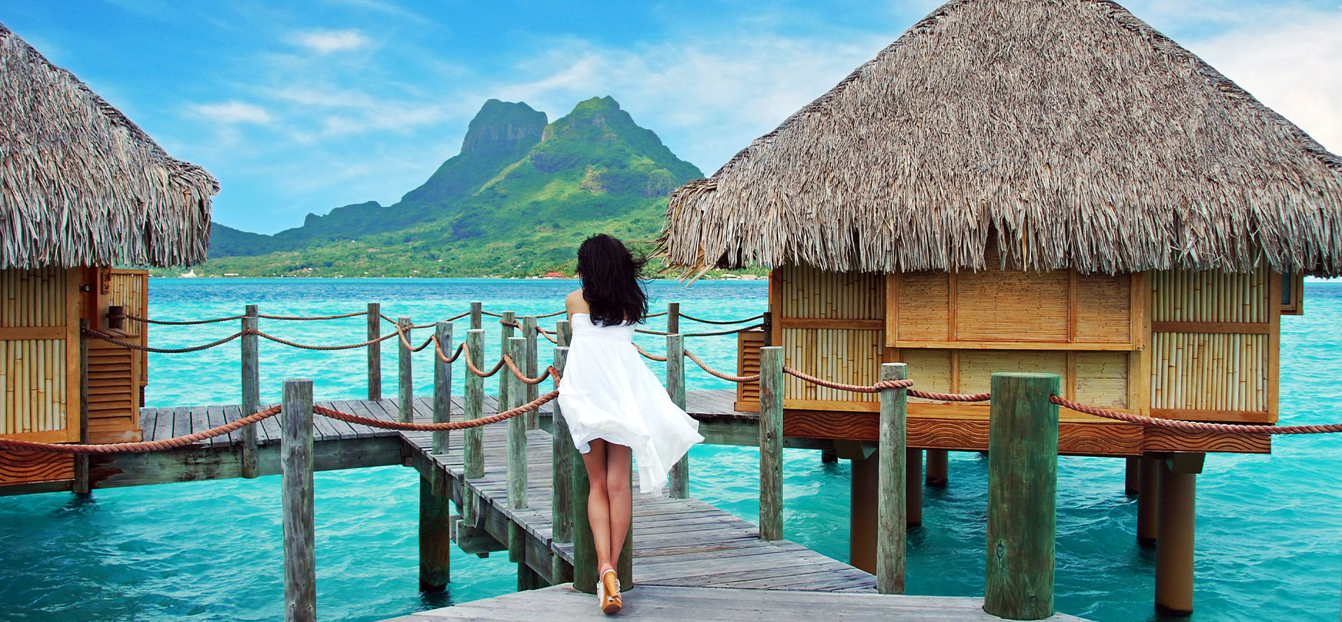 Tahiti honeymoon resorts and bungalows.