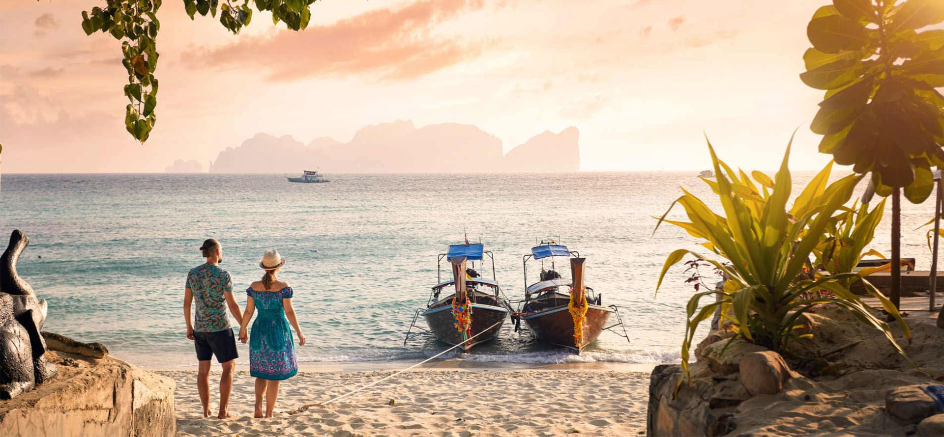 Couple in Thailand honeymoon.