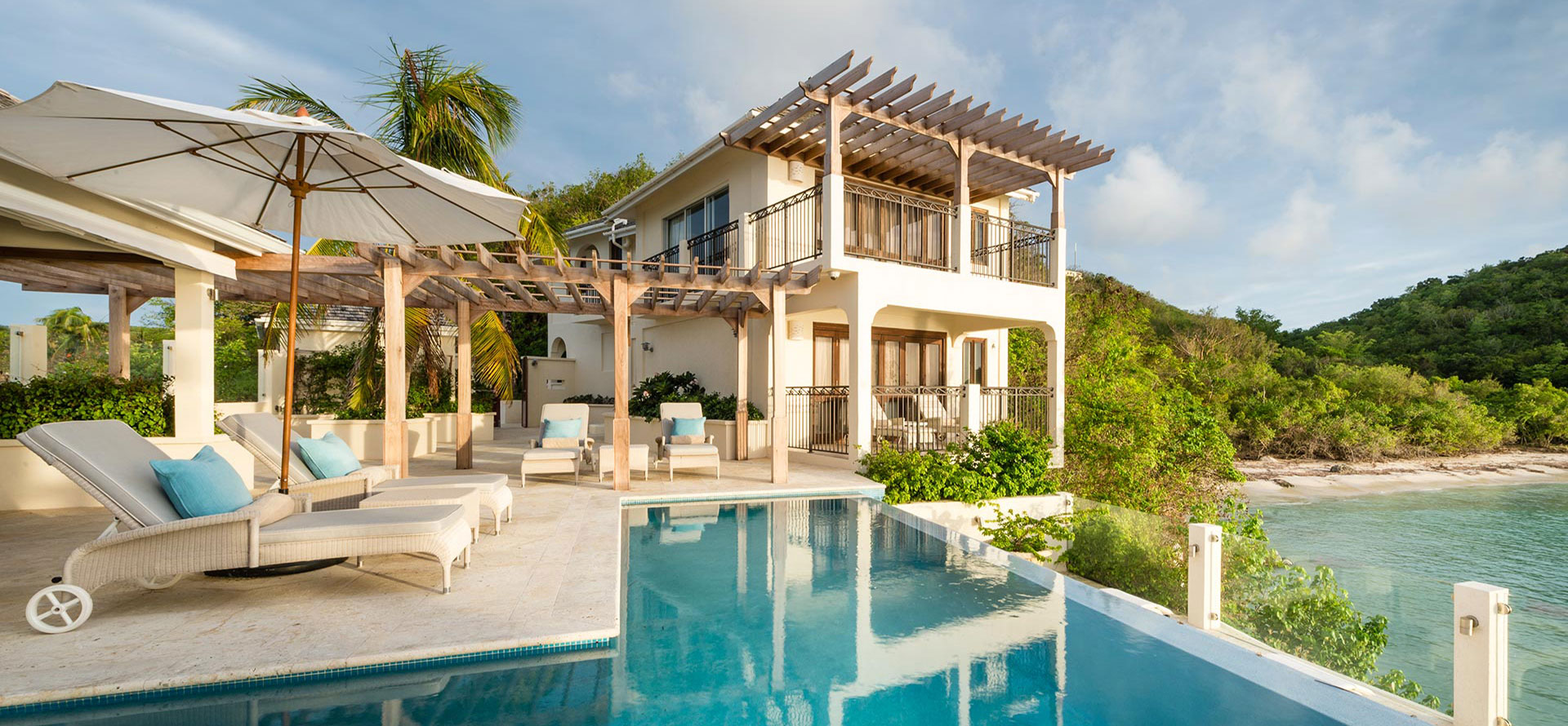 Antigua luxury resorts and outdoor swimming pool.
