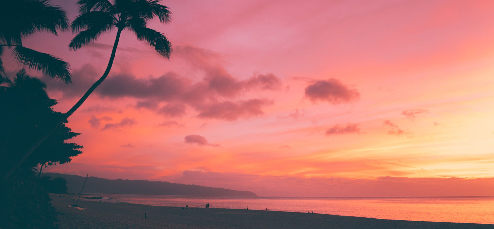 Hawaii vs maldives sunset.