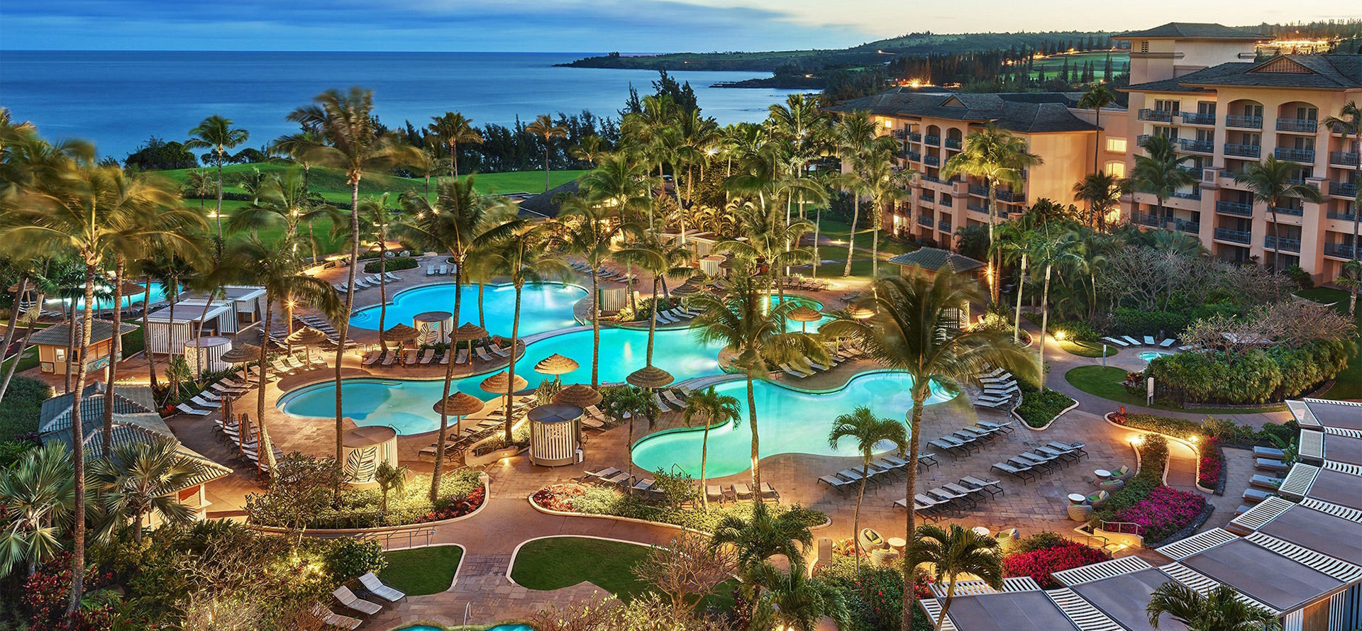 Luxury hotels in hawaii at night.