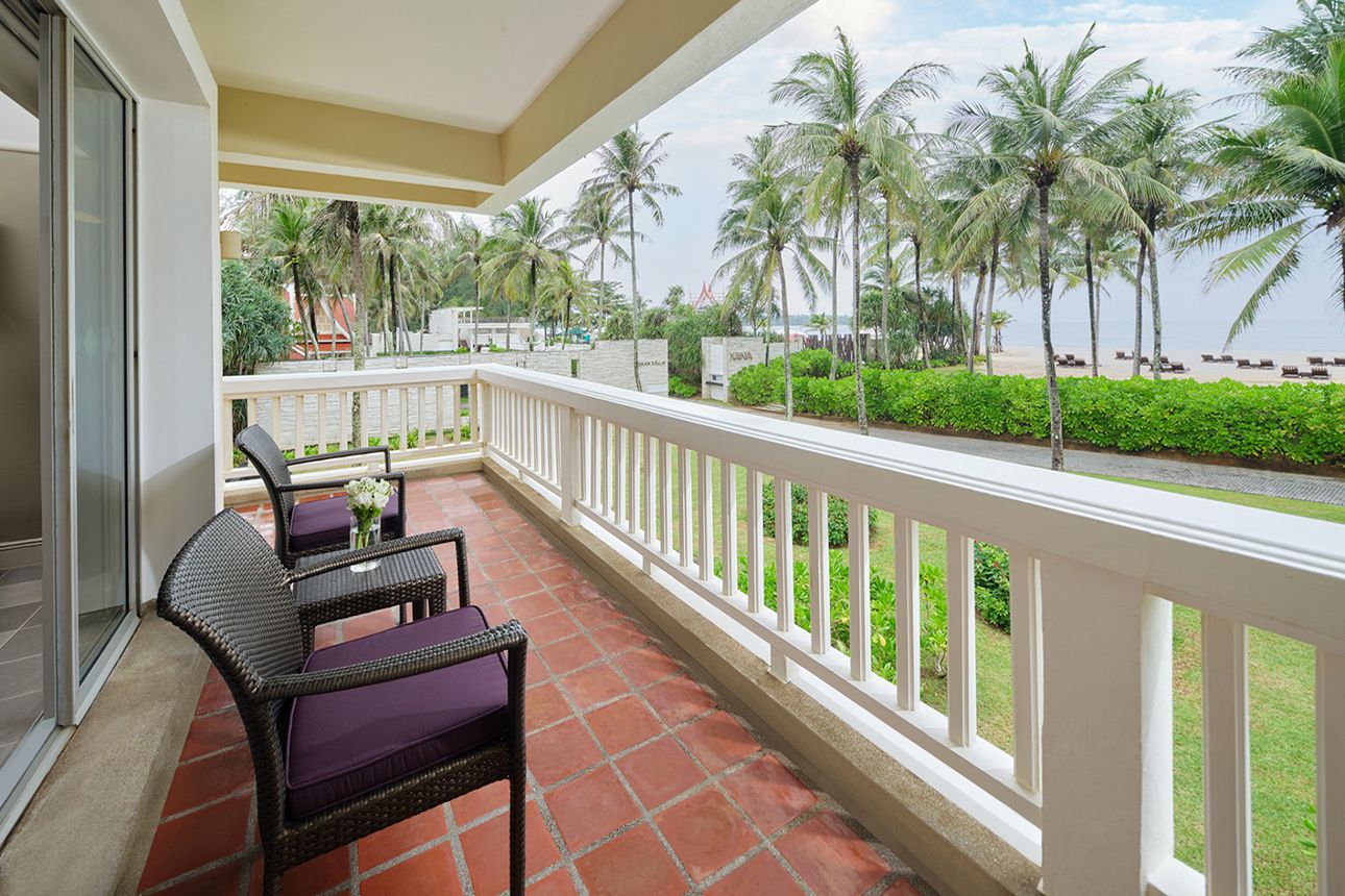  Laguna Grand Room - balcony..