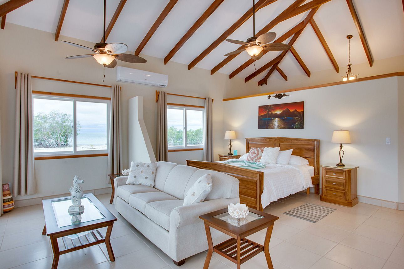 Premium Suite Style Cabana - bed..