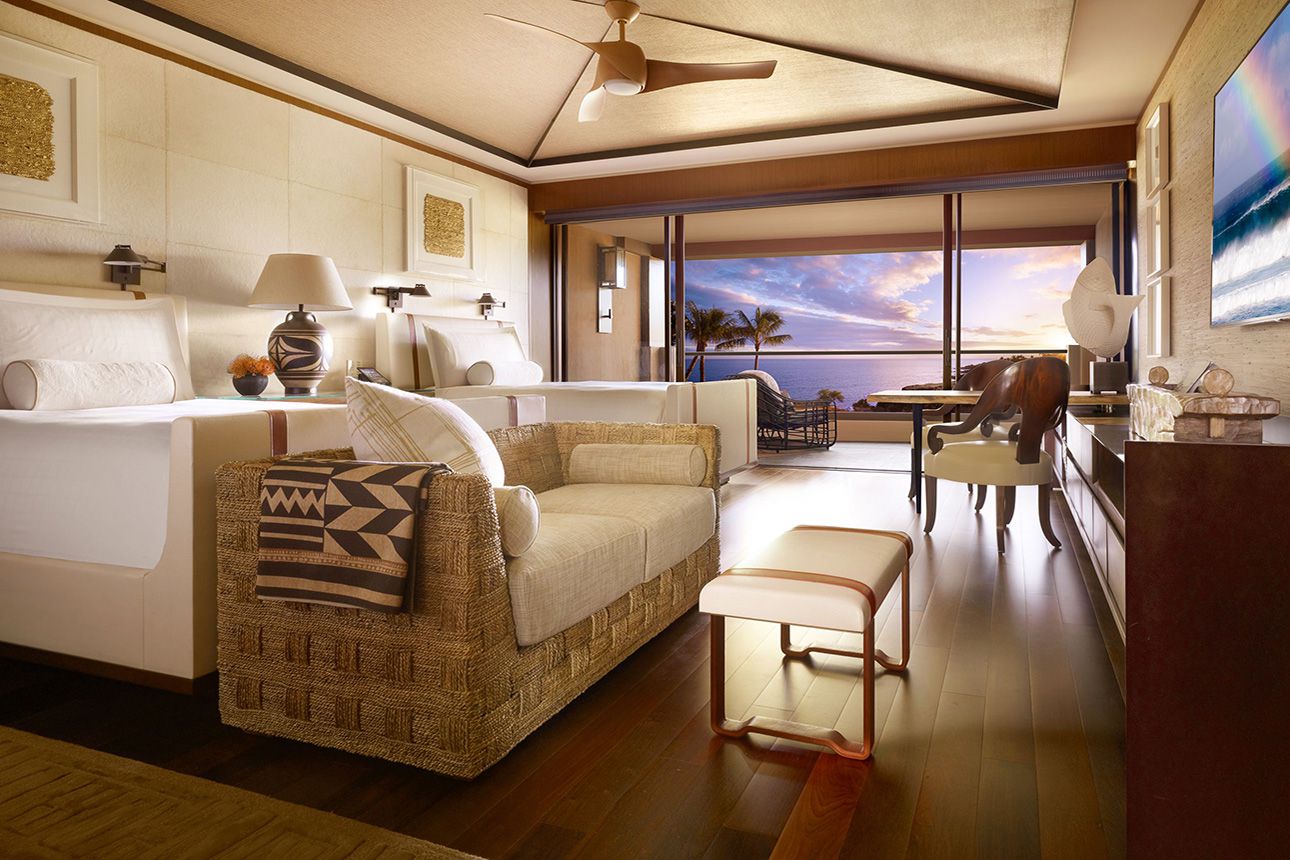 Ocean-view Room - bedroom..