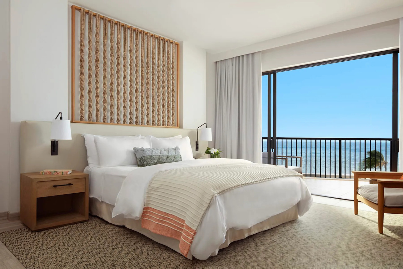 Oceanfront Guestroom - King-size-bed.