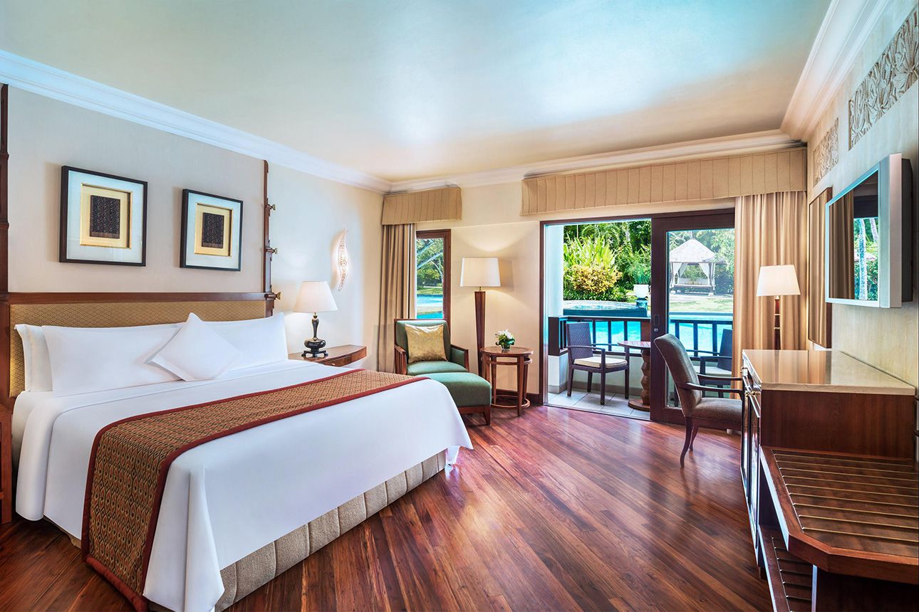 Guest room, Lagoon access - bedroom.