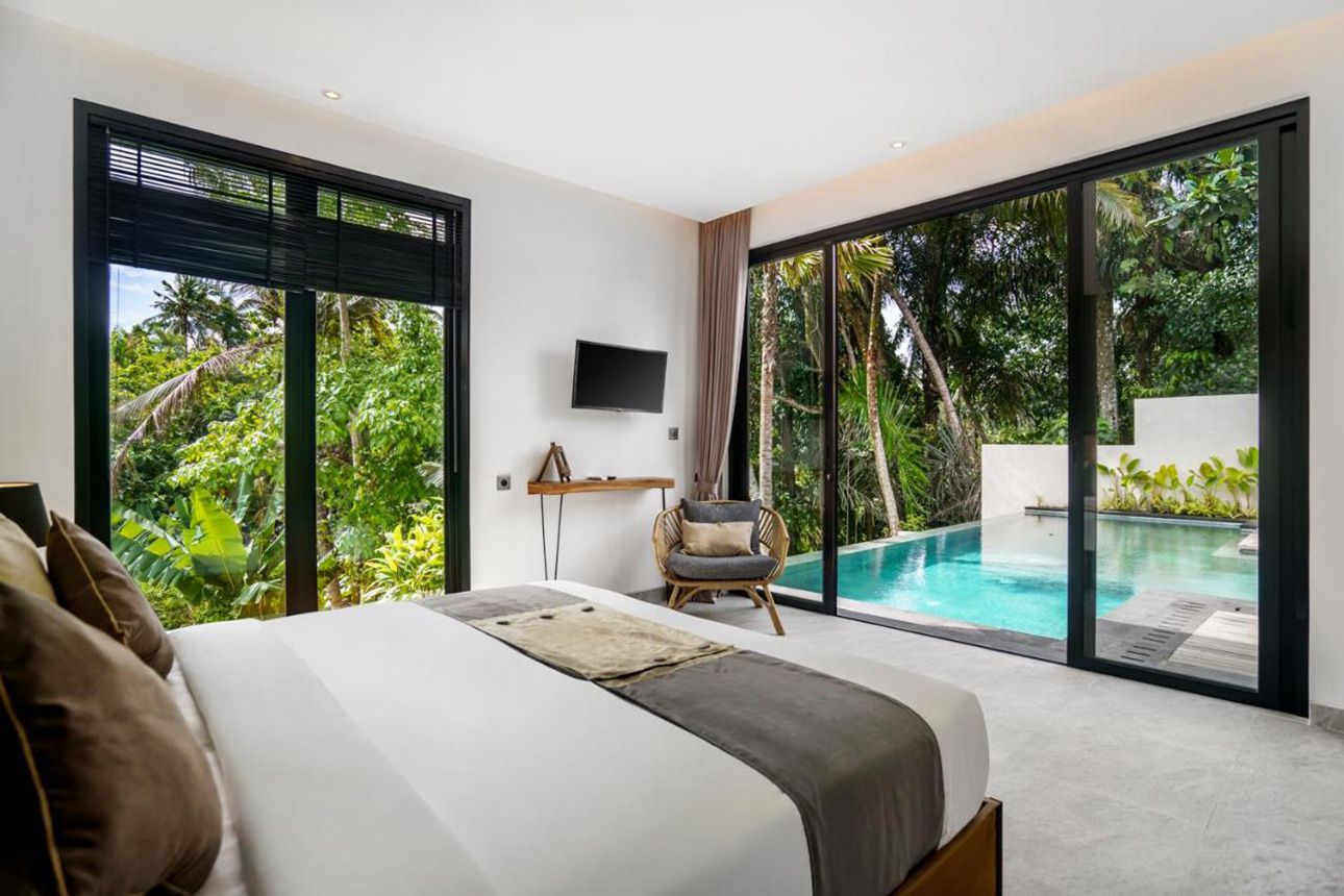 Lagoon Villa - bedroom.