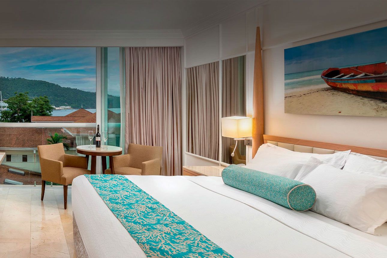 Deluxe Resort View-bedroom..