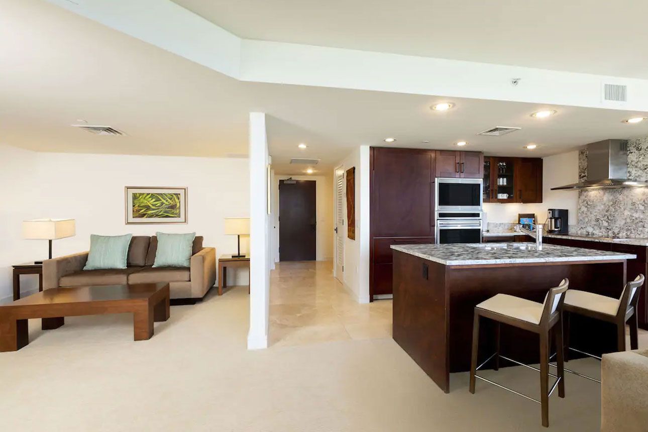 Deluxe Suite, 2 Bedrooms, Kitchen, Ocean View (Prime)-dining room.