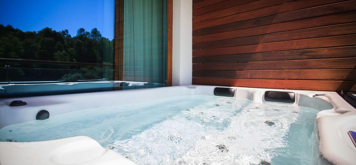 Atlanta Hotels with Jacuzzi in Room.