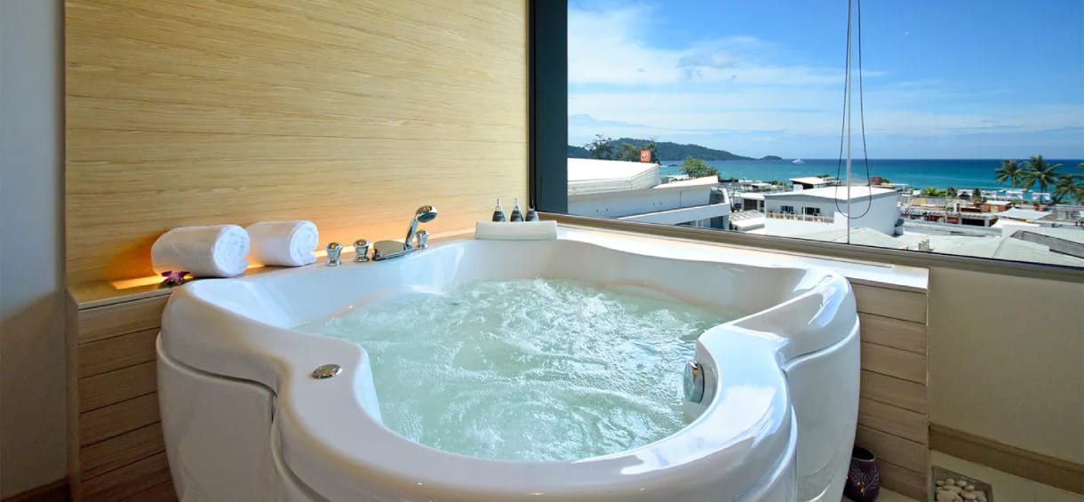 Maine Hotels with Jacuzzi in Room.