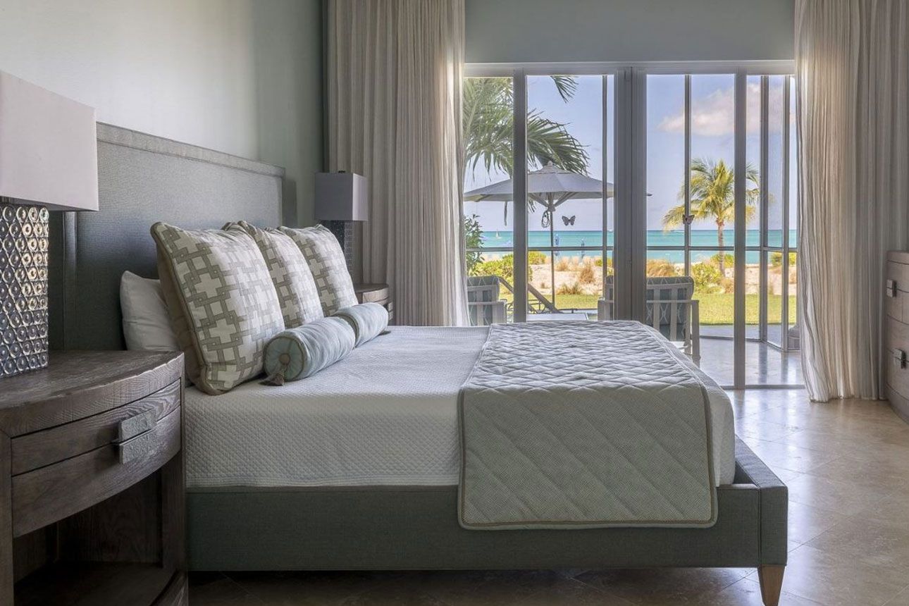 One Bedroom Oceanfront Suite-bedroom..
