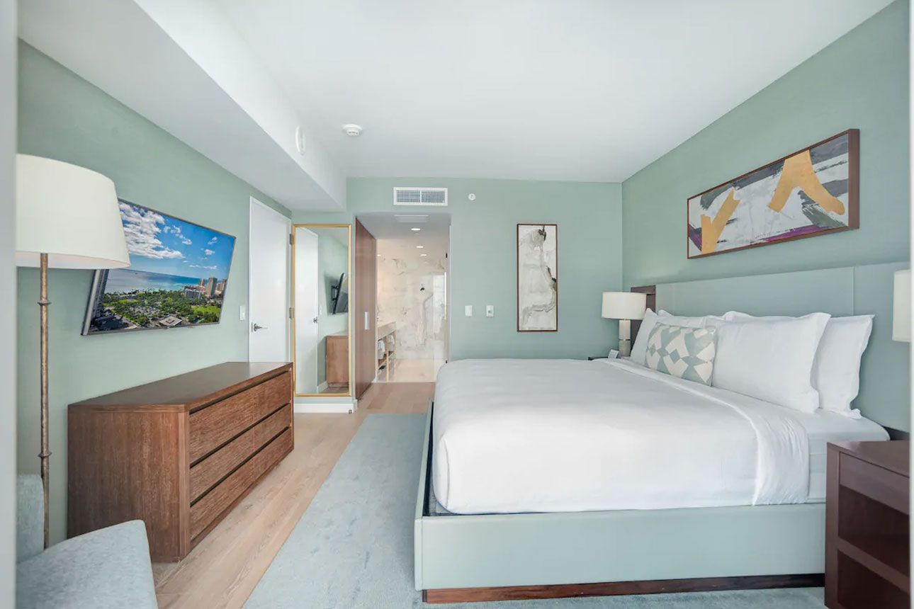 Premier Suite, Ocean View-bedroom 2.