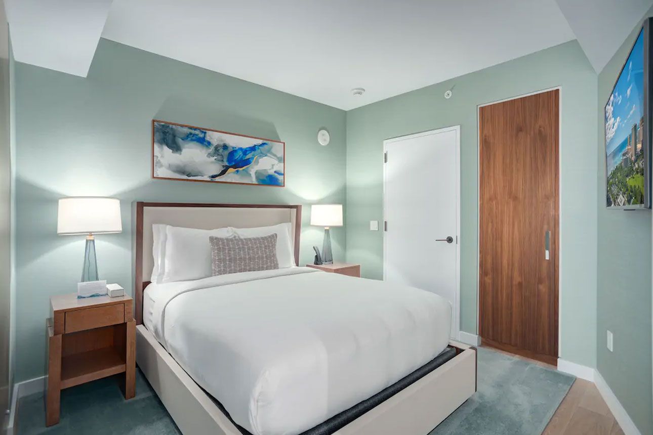 Premier Suite, Ocean View-bedroom..