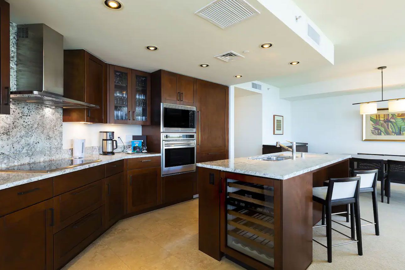 Premium Suite, 3 Bedrooms, Kitchen, Oceanfront-kitchen..