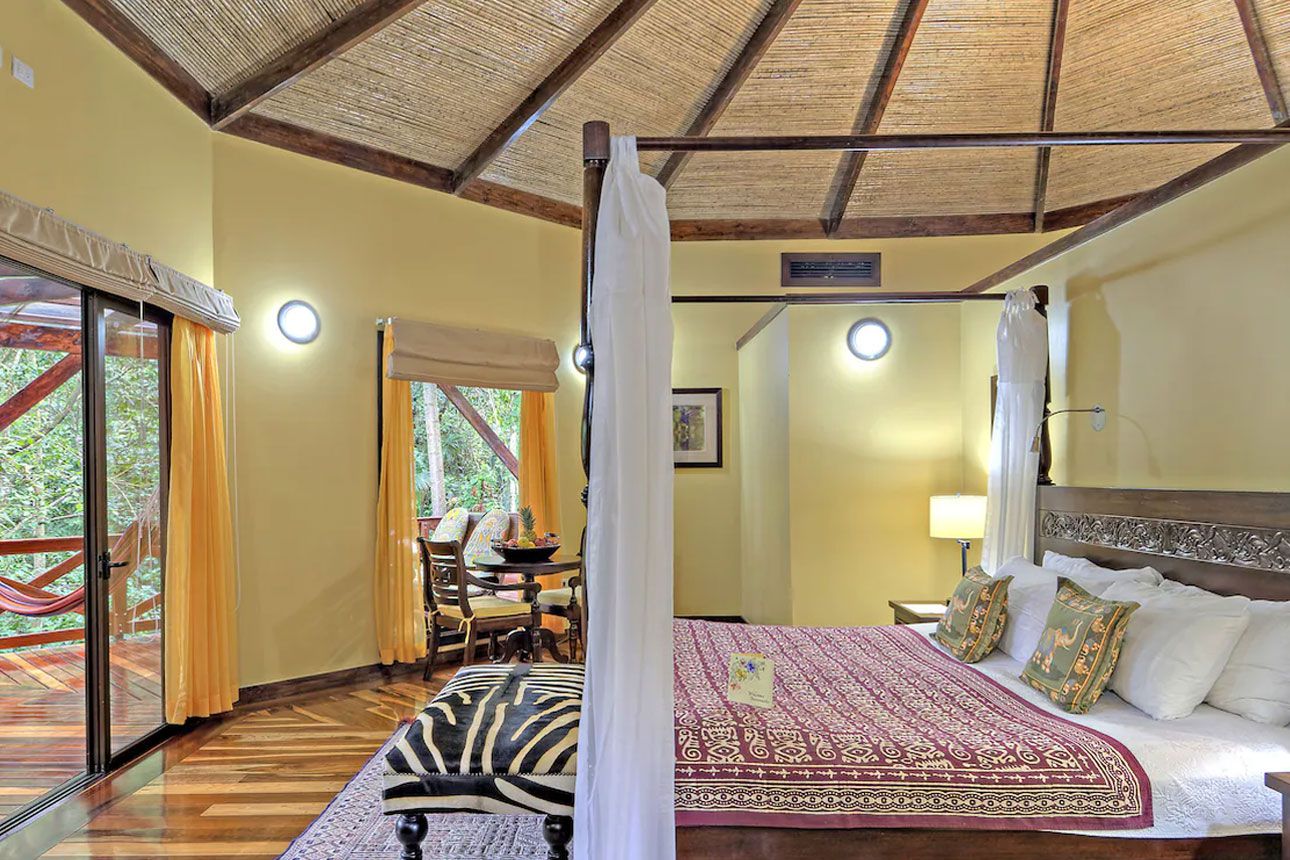 Rainforest Villa-bedroom.