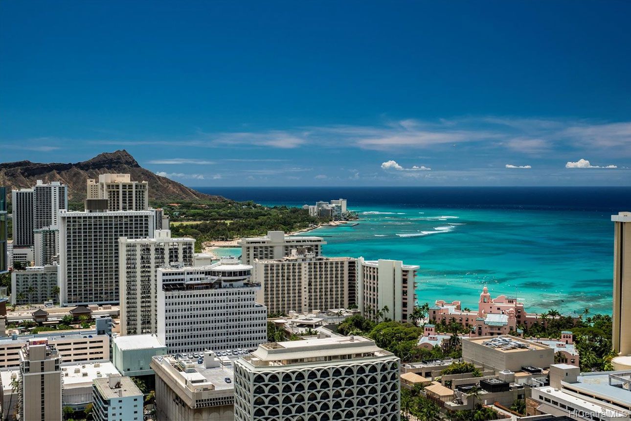 Real Select at The Ritz-Carlton Residences, Waikiki Beach