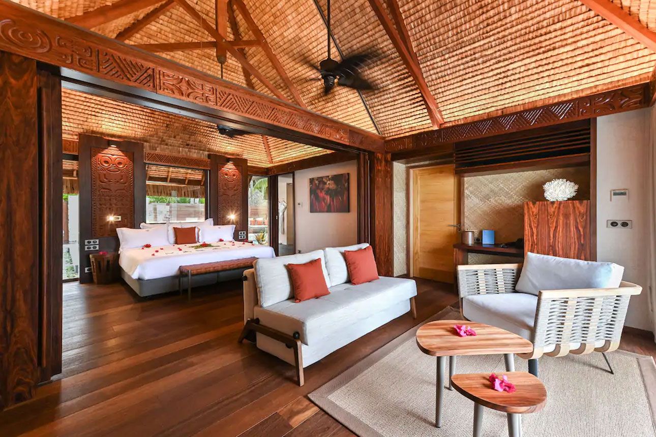 Royal Beach Villa With Pool-bedroom.