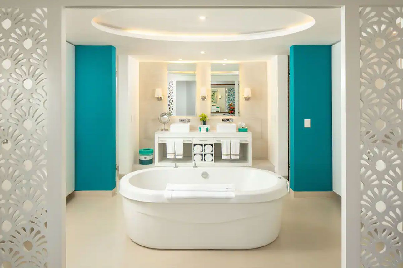 Royal Suite (Paradise)-bathroom..
