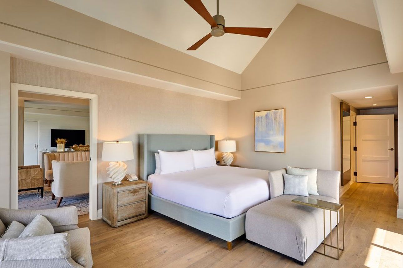 Santa Monica Luxury Suite-bedroom.