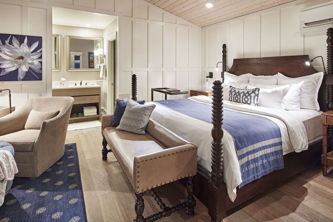  Suite Cottage - bedroom.