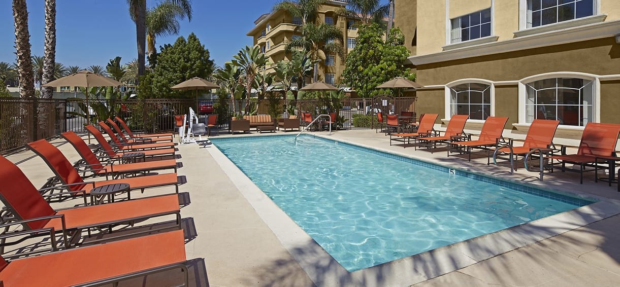 Best Hotels In Anaheim pool.