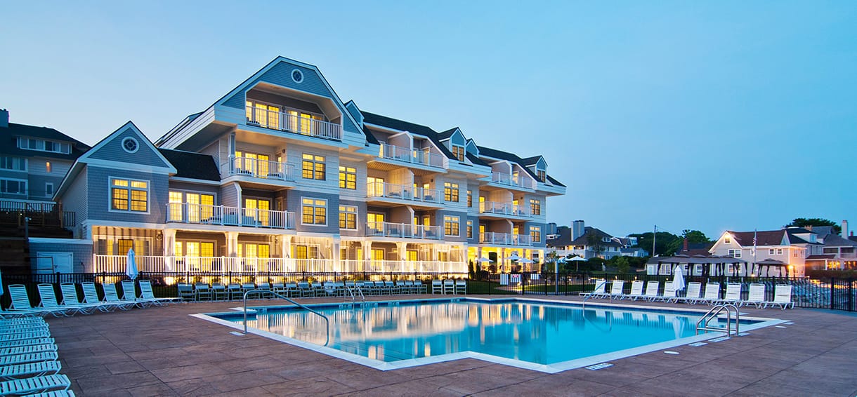 Best Hotels In Connecticut pool.