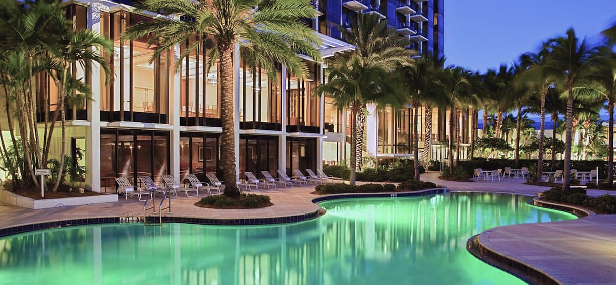 Best Hotels In Sarasota pool.