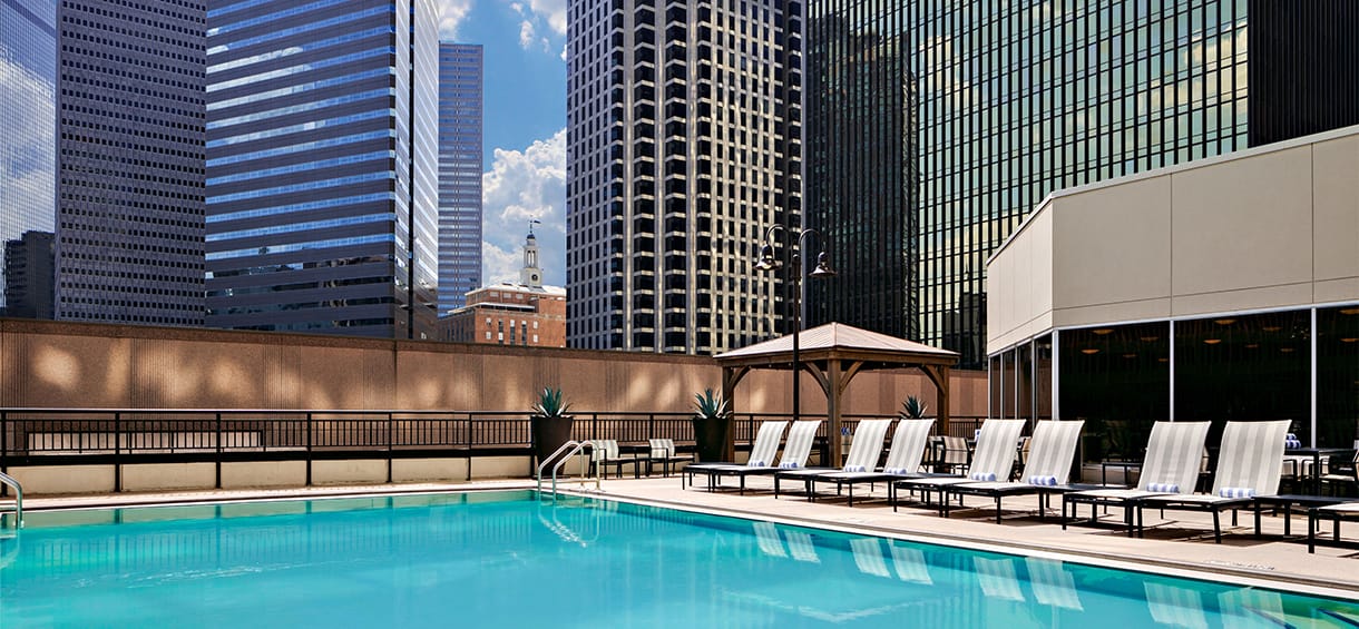 5 Star Hotels In Dallas pool.