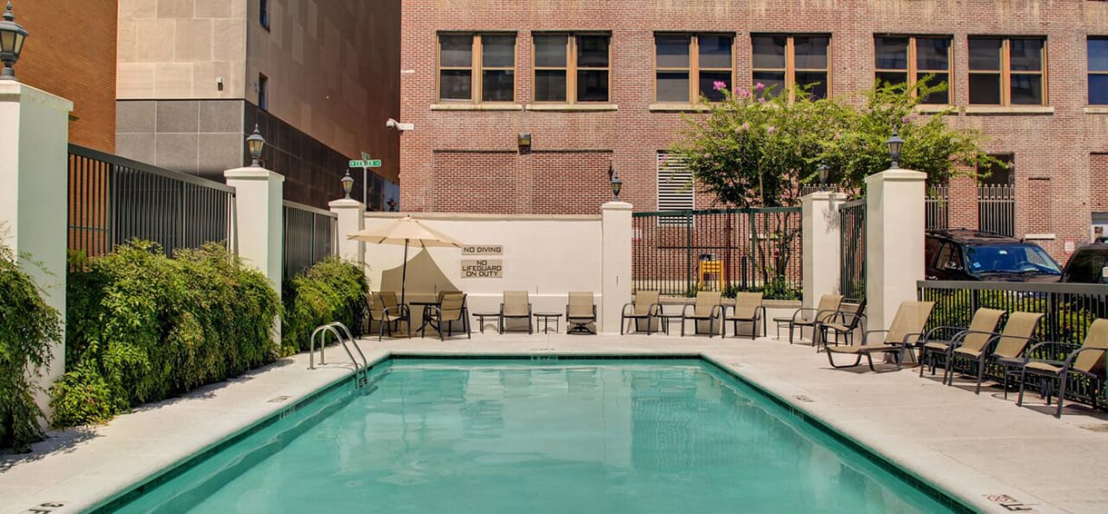 Memphis Downtown Hotels pool.