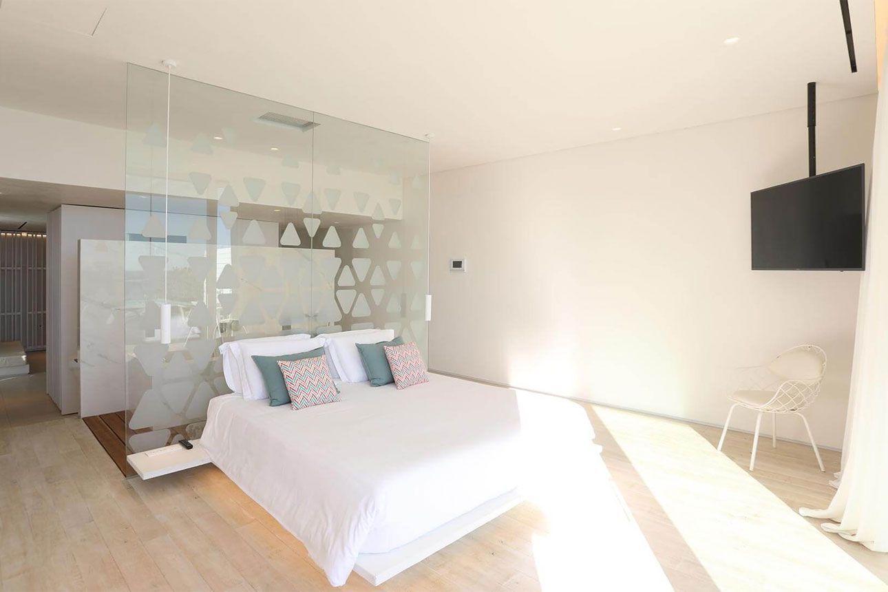 Dream Suite - bedroom.