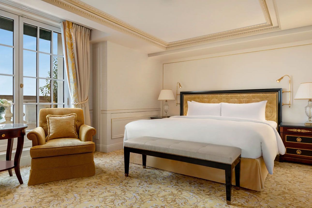 La Suite Gustave Eiffel - bedroom..