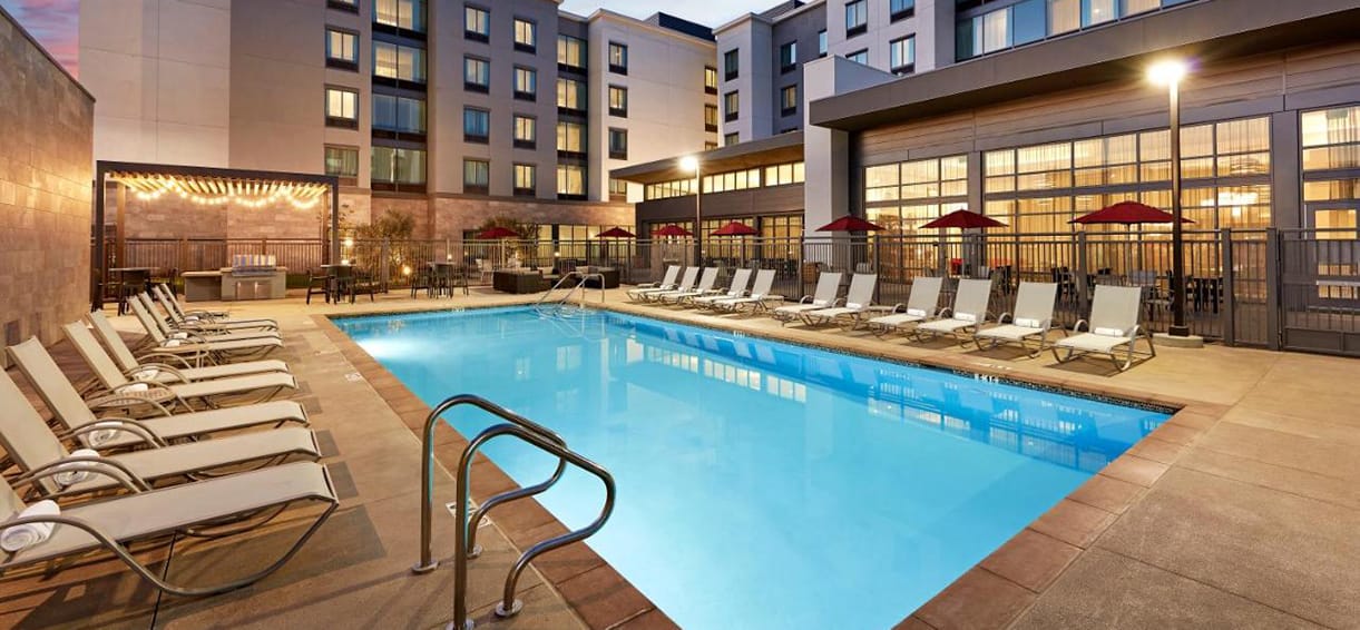 Hotels Near Long Beach Airport pool.