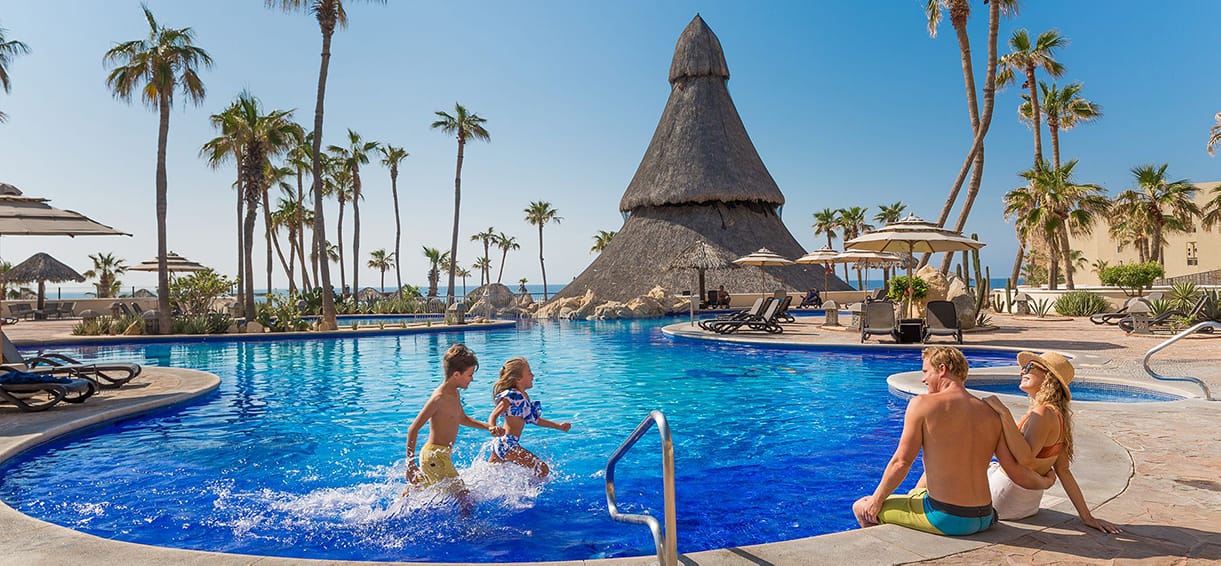 Mexico All-inclusive Family Resorts pool.
