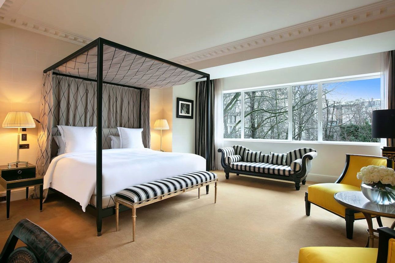 Parisian Suite - bedroom..