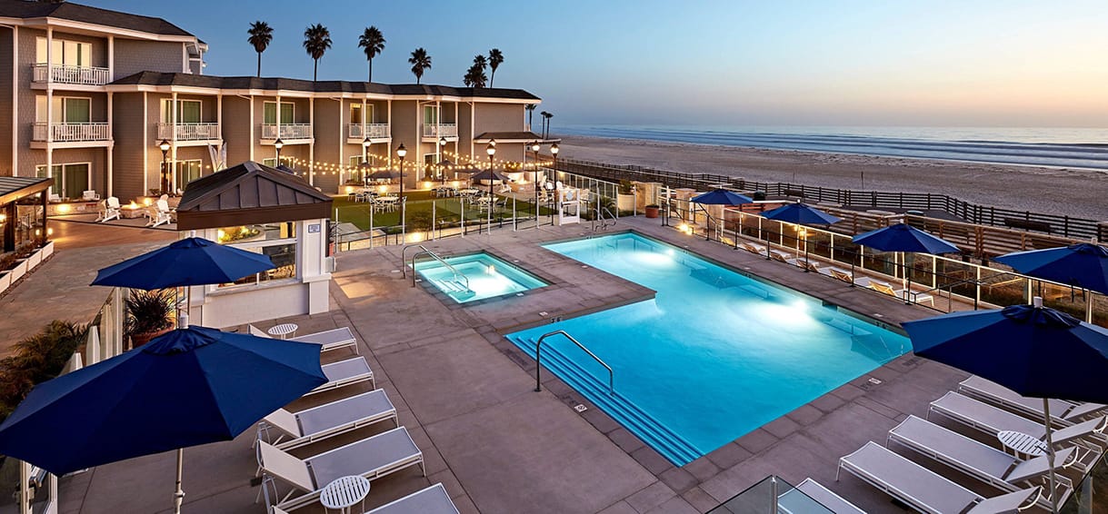 Best Hotels In Pismo Beach pool.