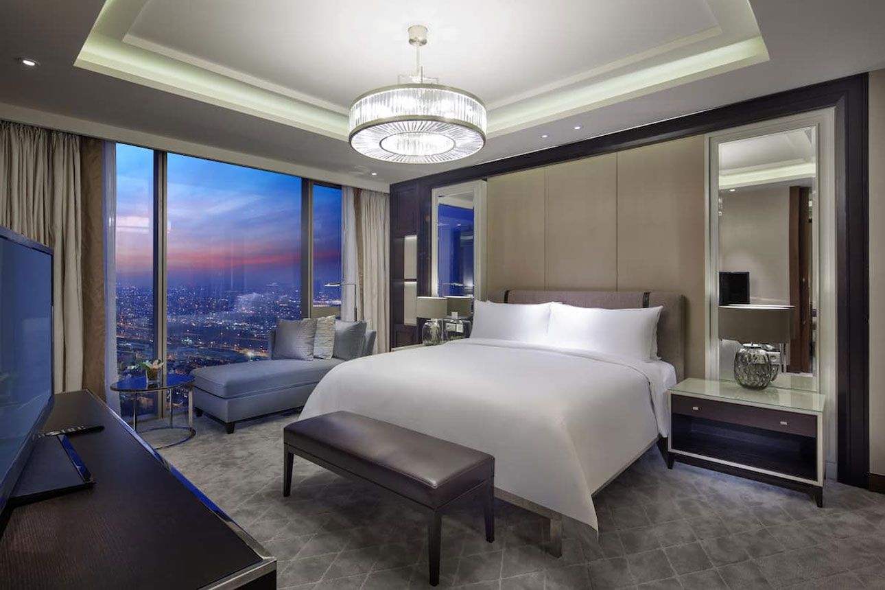 Premium Suite, 1 King Bed (Diplomat, Lounge Access) - bedroom.