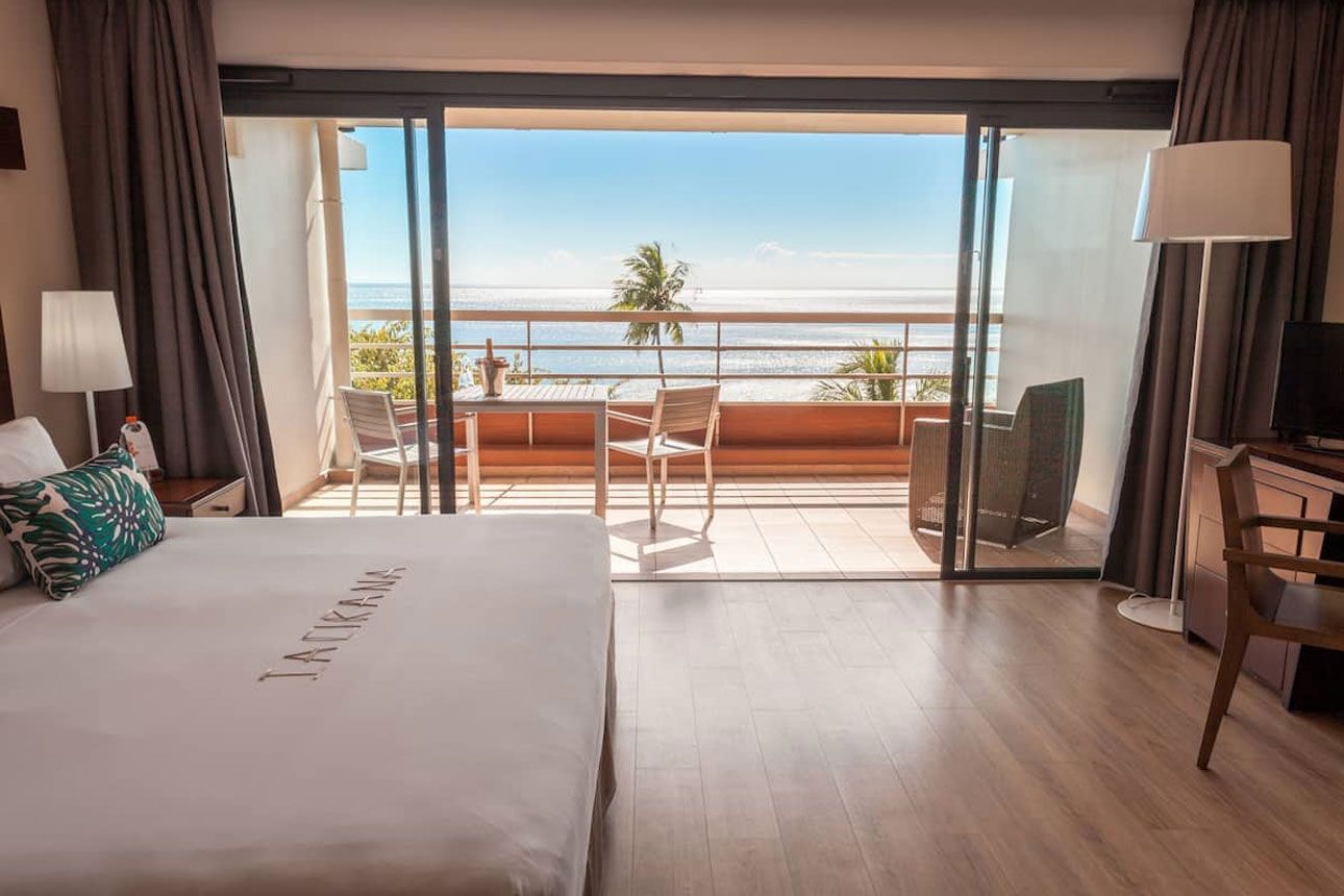 Premium Ocean View 2-bedroom Suite - bedroom.
