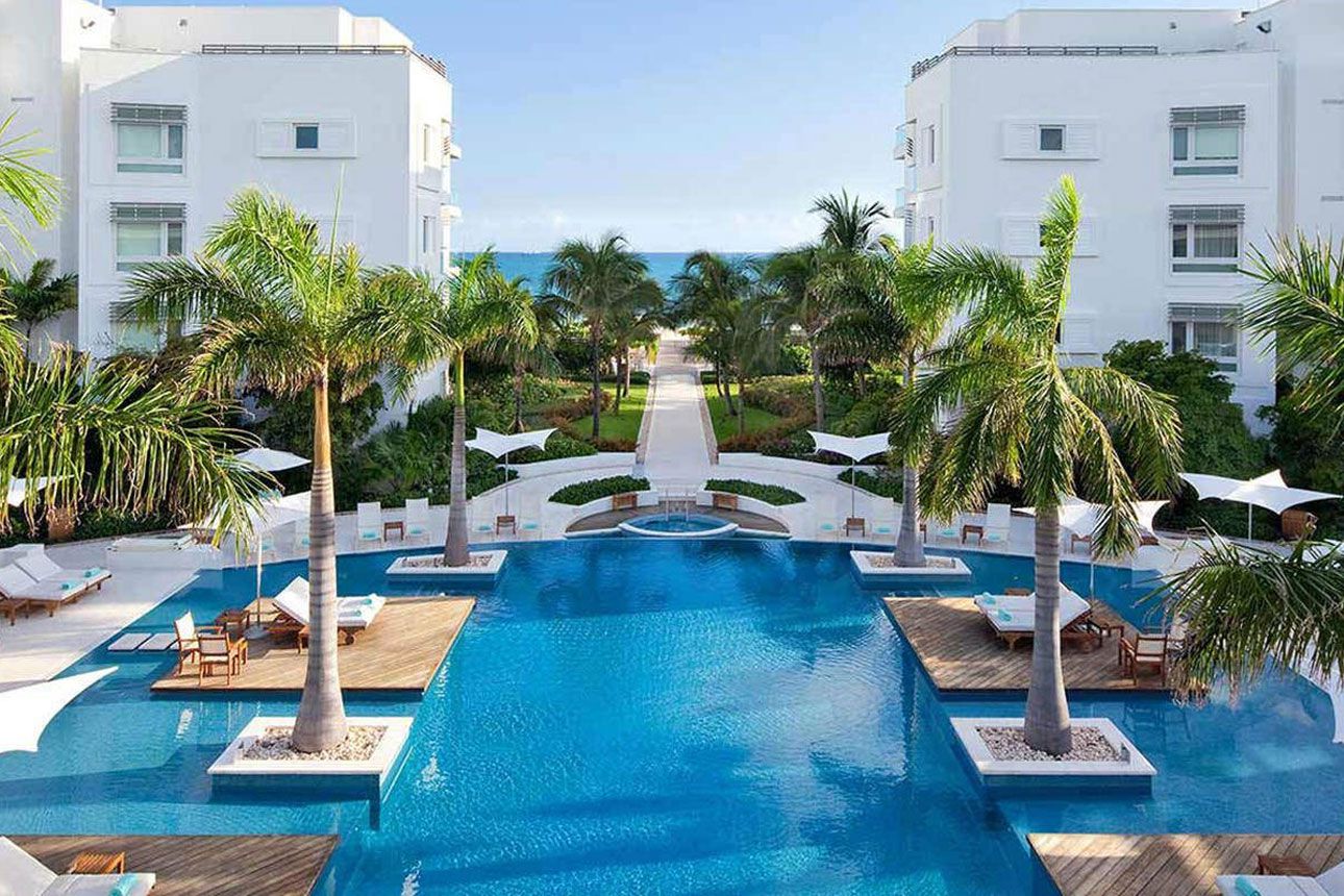 Wymara Resort & Villas pool.