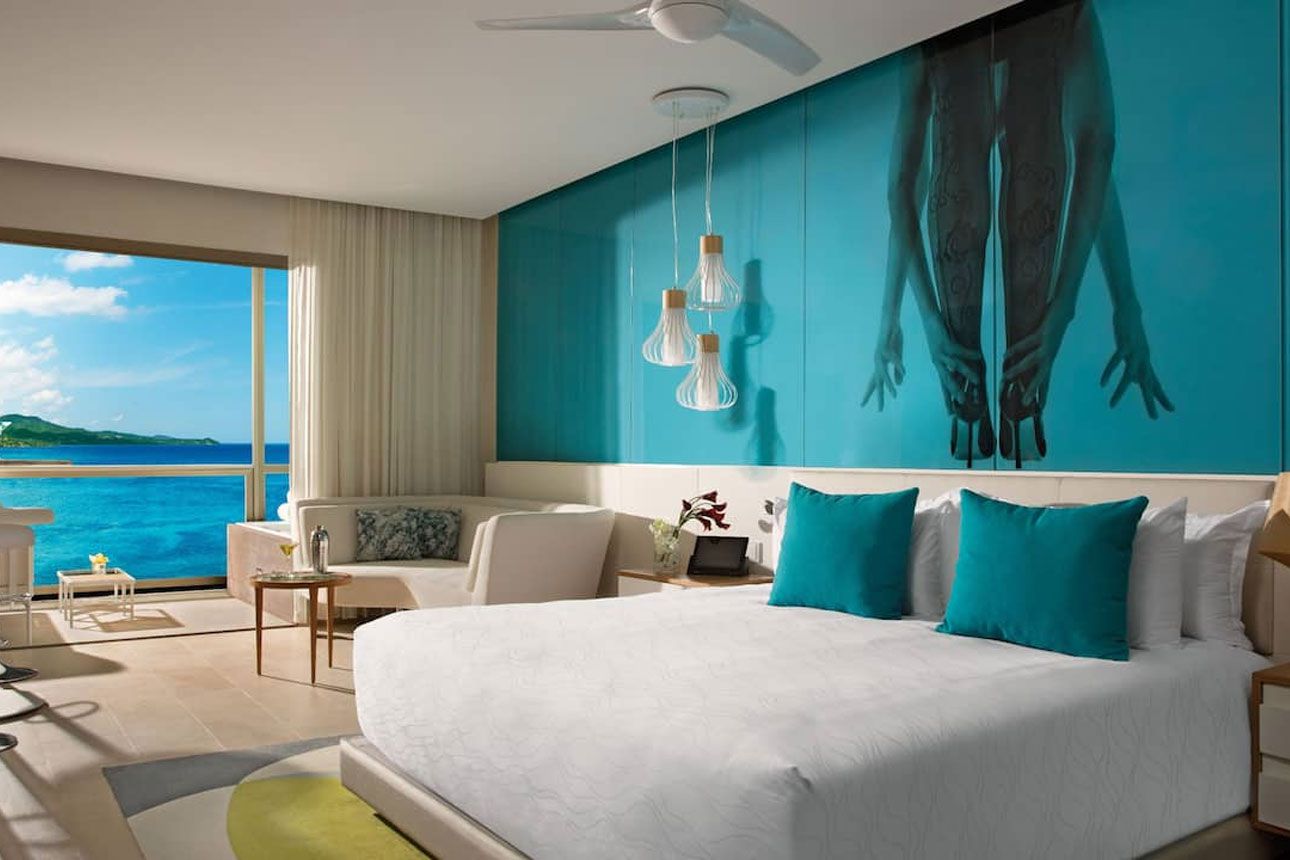 Allure Junior Suite Ocean View - bedroom.