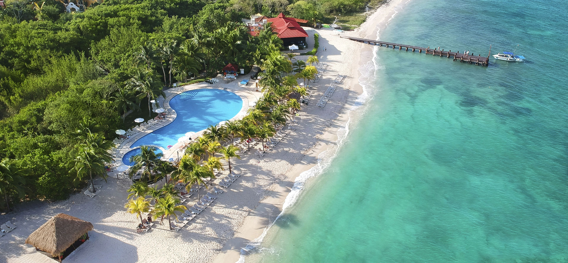 Cozumel versus cancun view of beach.